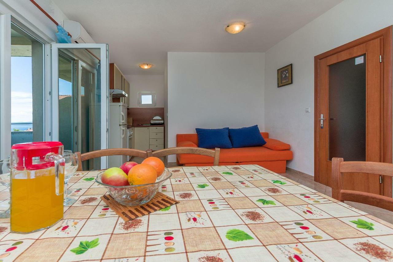 Apartments Kristina Omiš Exterior foto